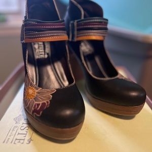 Spring Step L’Artiste Black platform heel - Svetlina-BM size 38